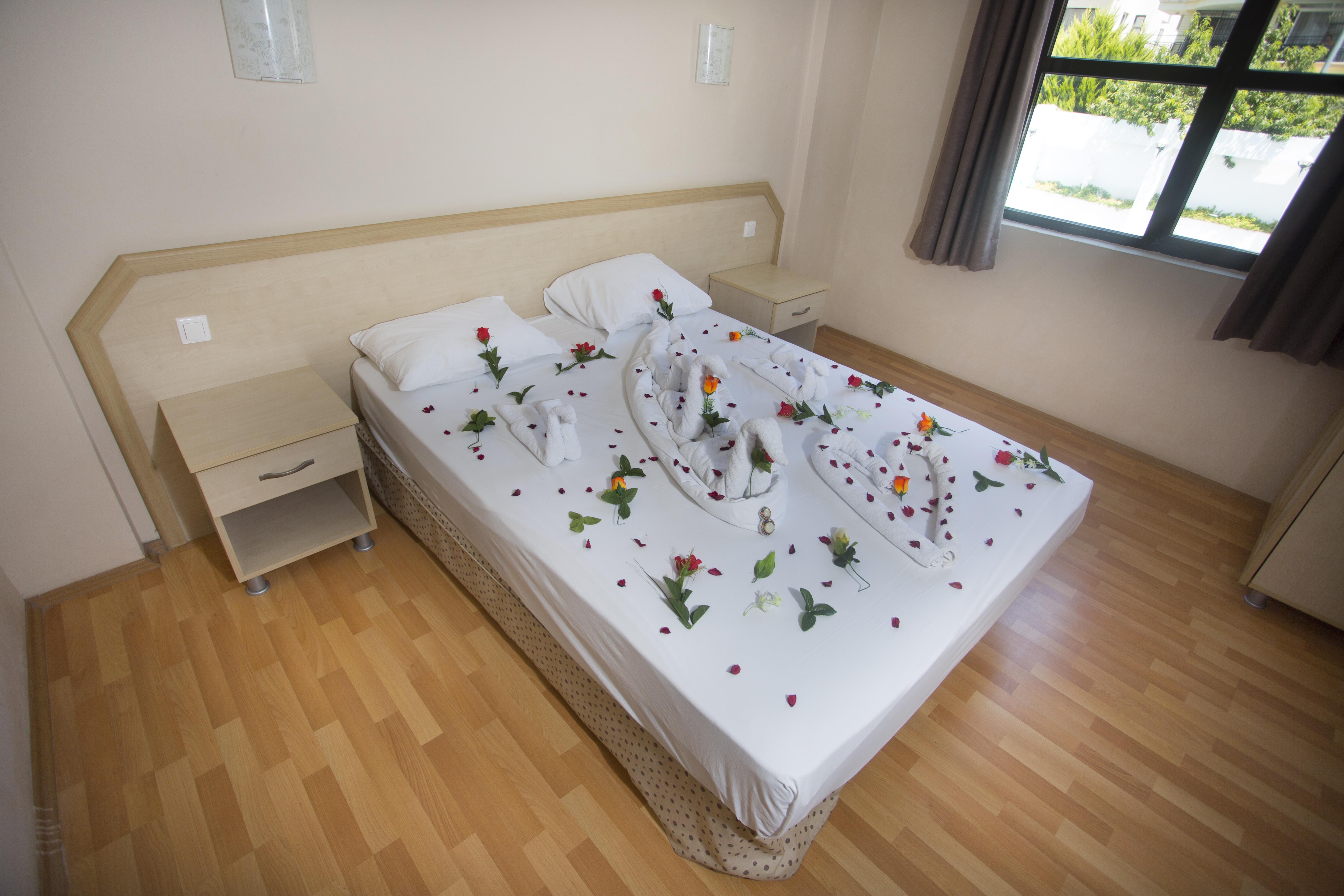 Tuntas Suites Altinkum Дидим Экстерьер фото