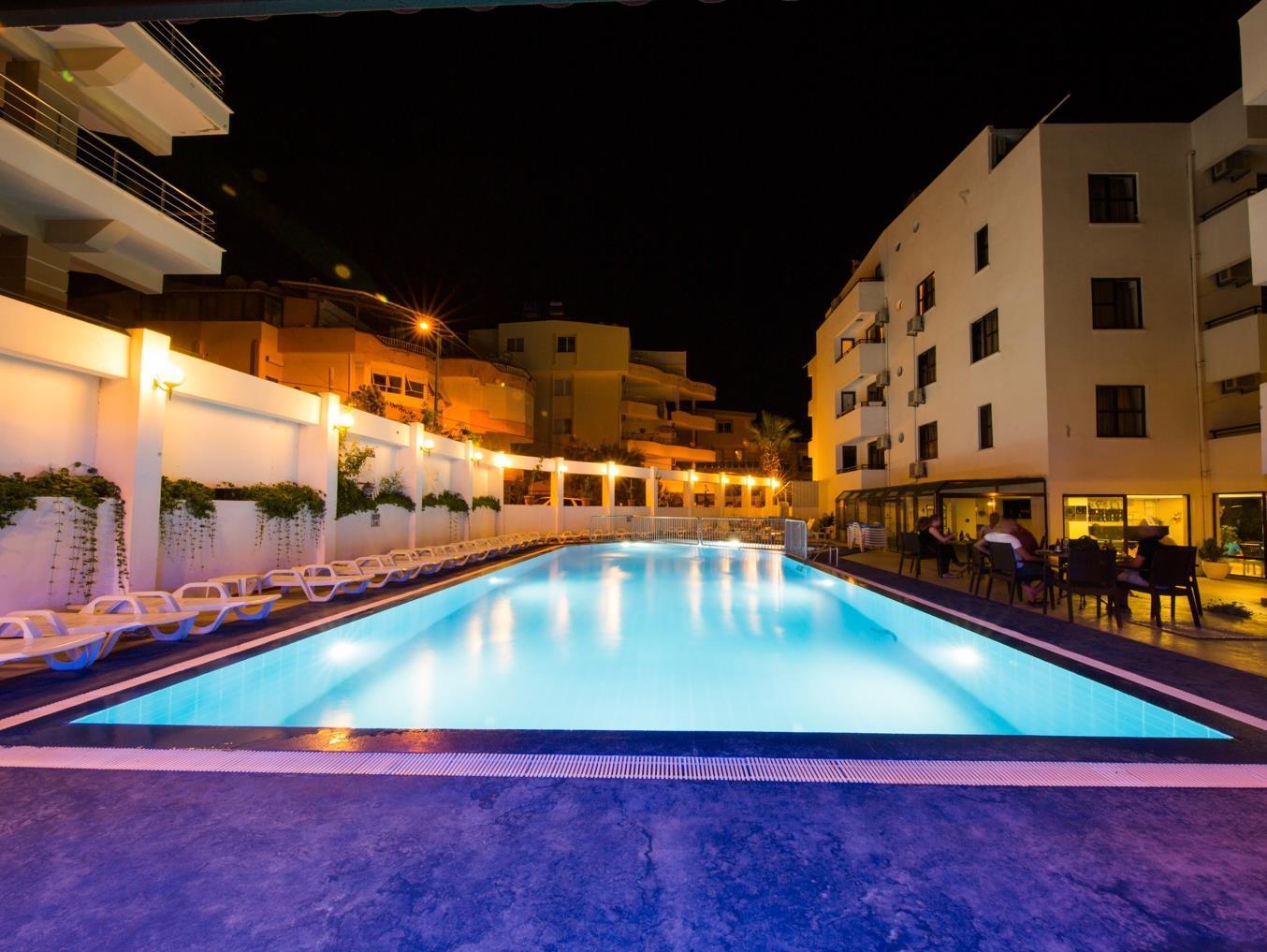 Tuntas Suites Altinkum Дидим Экстерьер фото