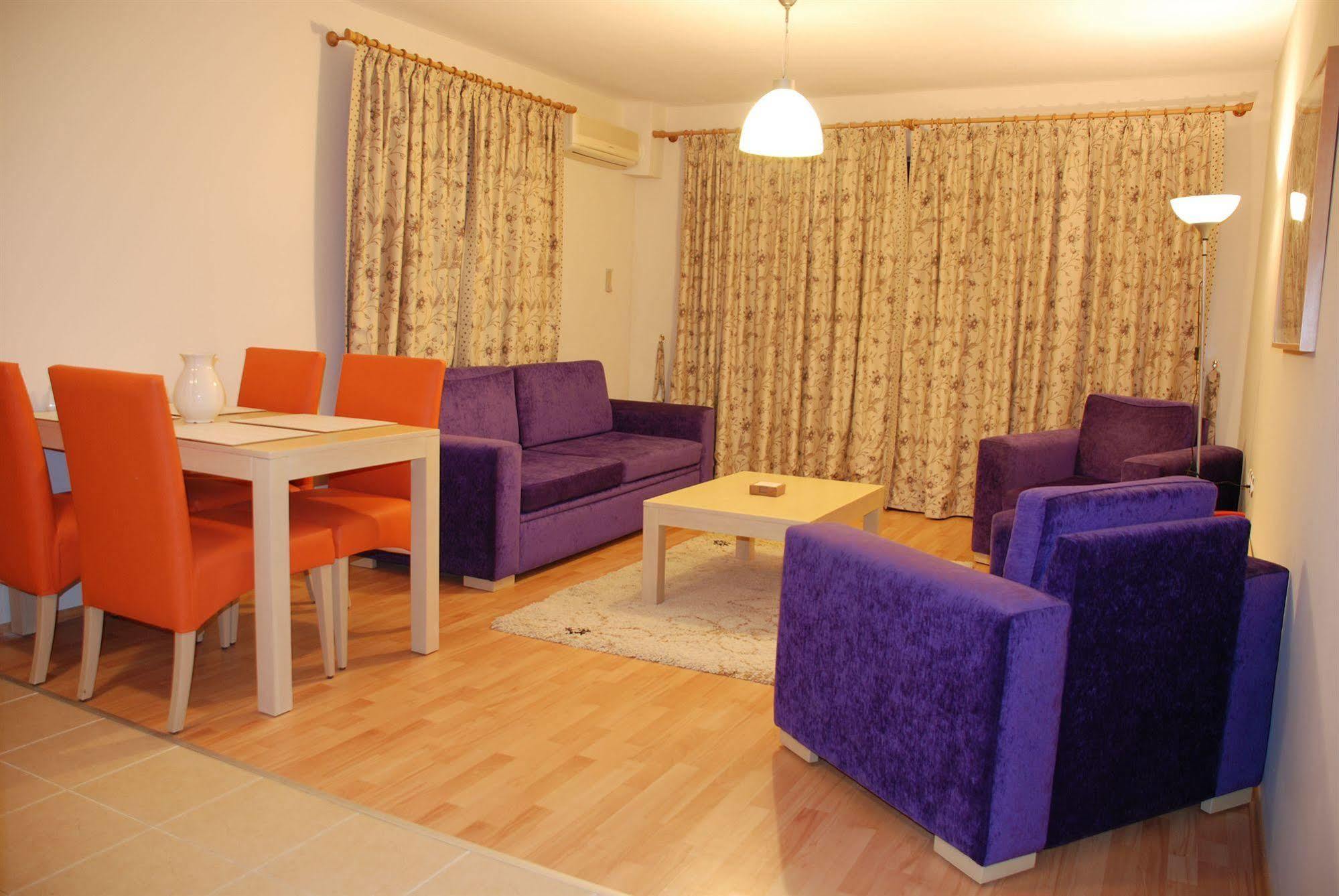 Tuntas Suites Altinkum Дидим Экстерьер фото