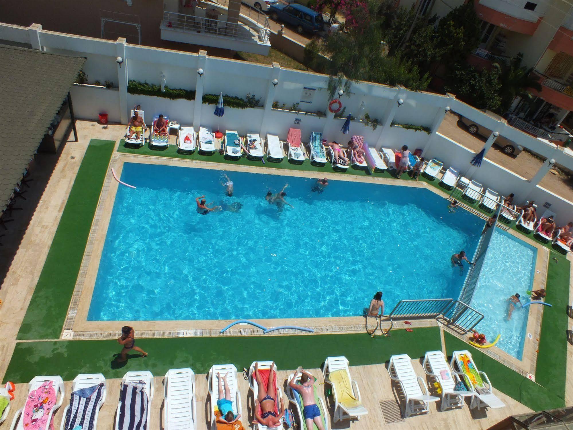 Tuntas Suites Altinkum Дидим Экстерьер фото